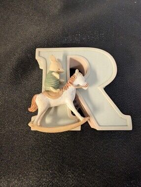 Disney Classic Winnie the Pooh Alphabet Letter R